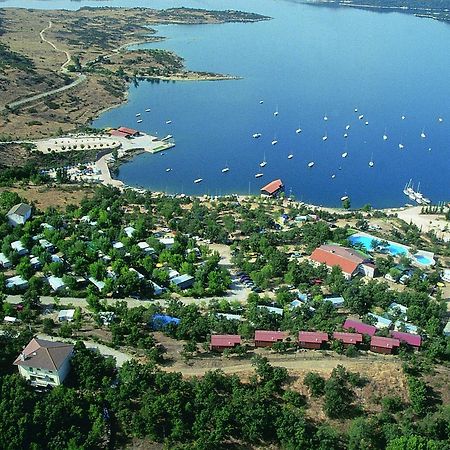 Camping De Cervera De Buitrago Zewnętrze zdjęcie