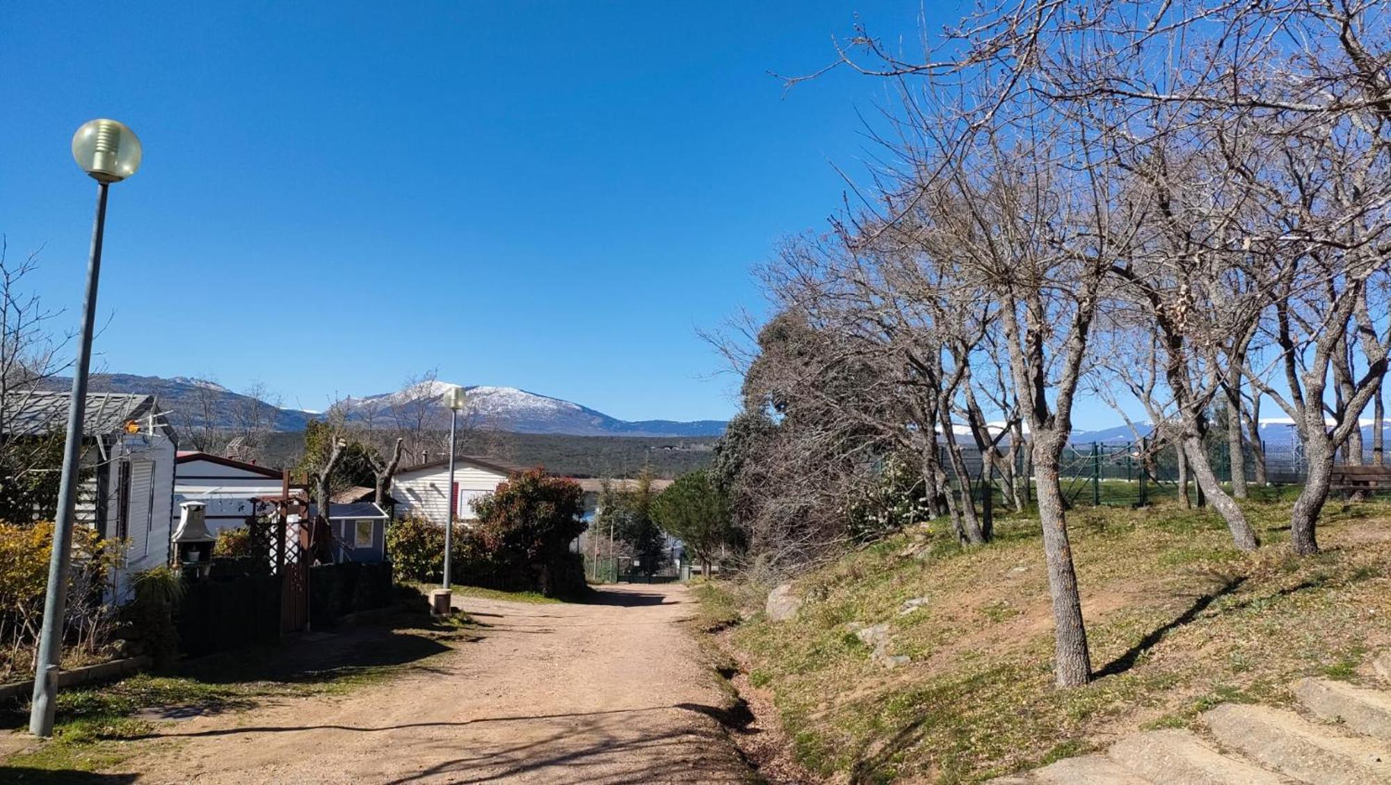 Camping De Cervera De Buitrago Zewnętrze zdjęcie