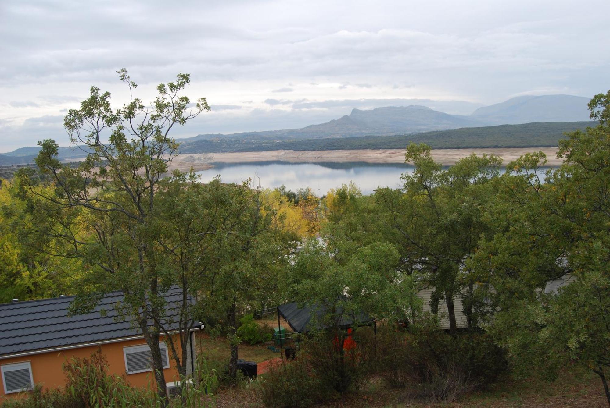 Camping De Cervera De Buitrago Zewnętrze zdjęcie