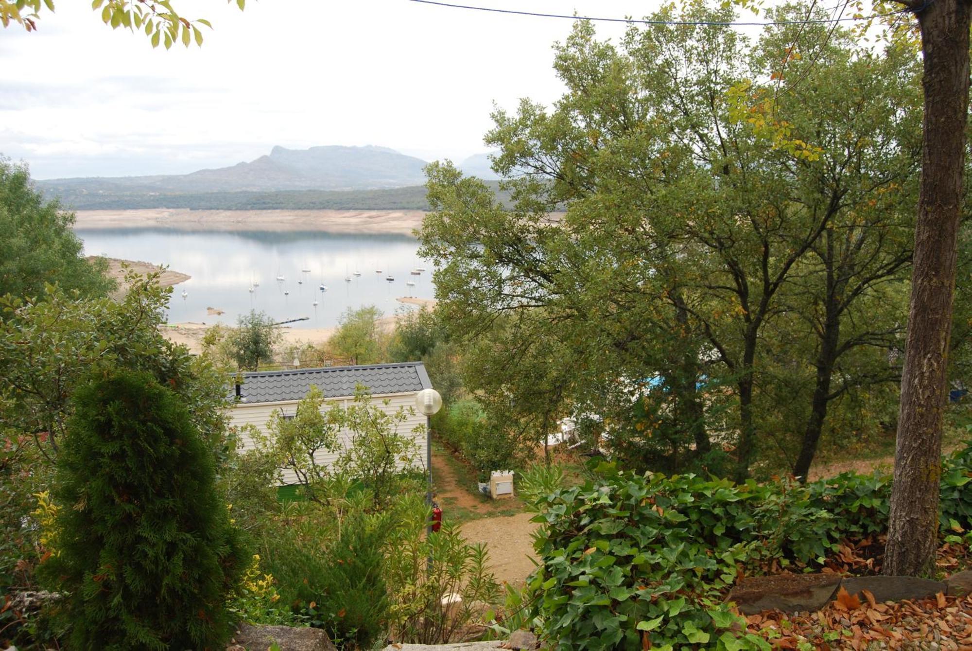 Camping De Cervera De Buitrago Zewnętrze zdjęcie