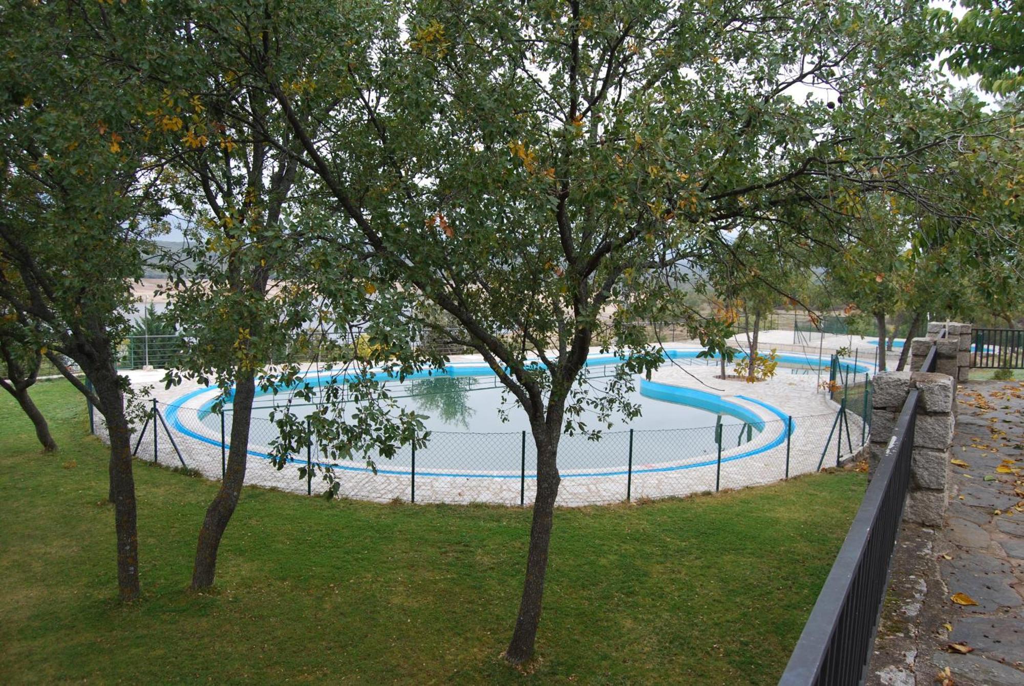 Camping De Cervera De Buitrago Zewnętrze zdjęcie